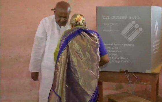 தேவகவுடா)
